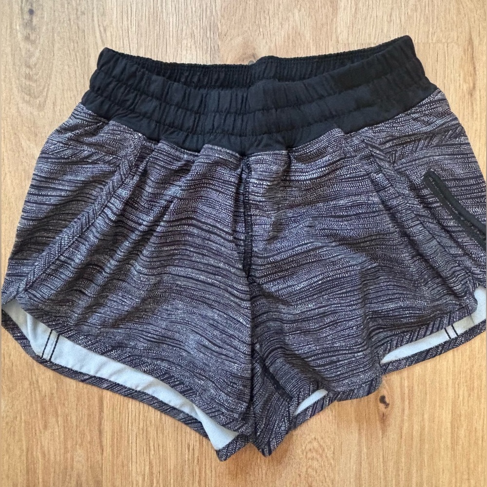Lululemon Women's tracker Black and Gray Shorts. Size 4